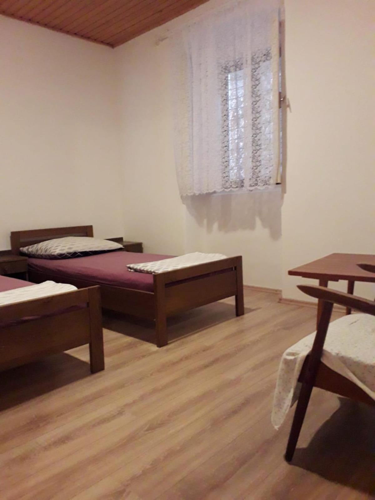 Hostel Flora Mali Lošinj Стая снимка